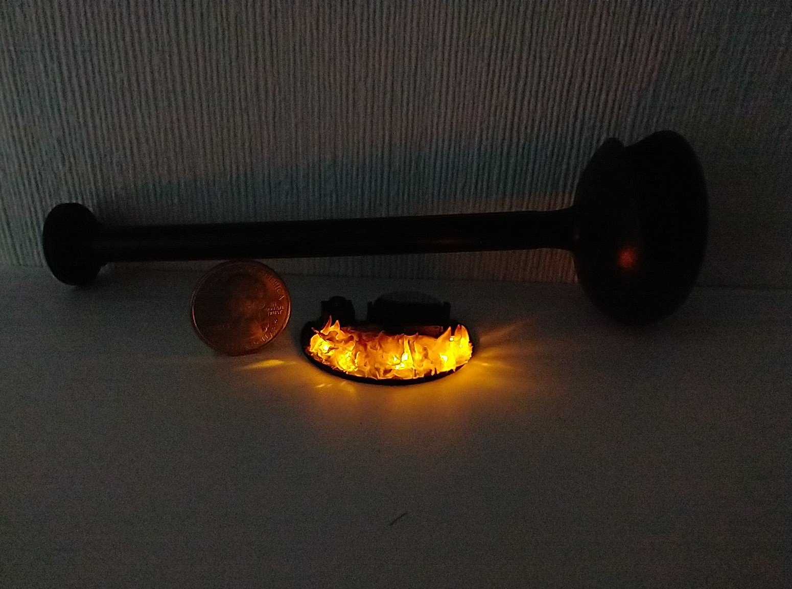 1:12 Dollhouse miniature hanging modern fireplace with battery operated flickering insert REF Black