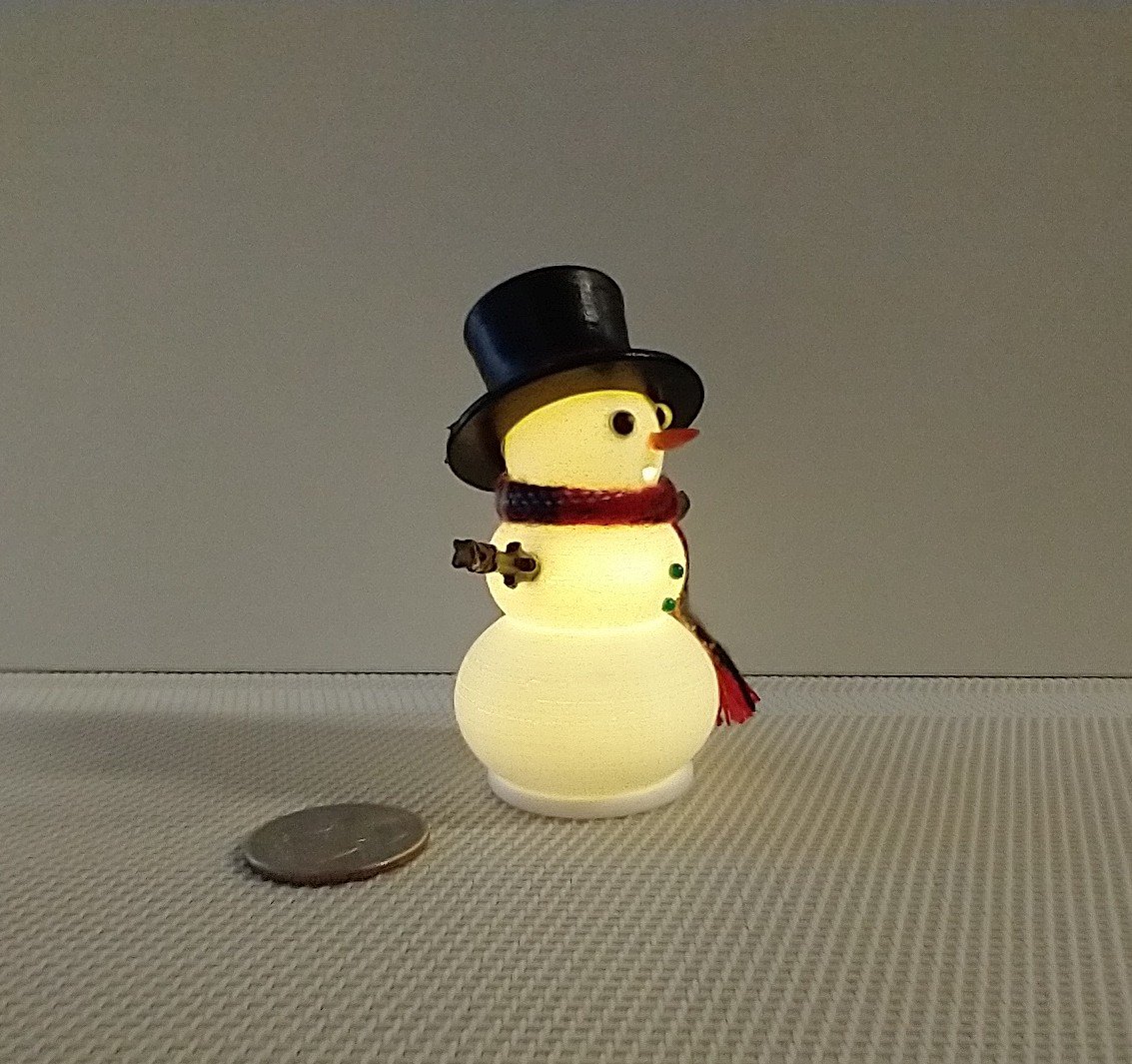 1:12 Dollhouse miniature light up snowman with removable hat Battery operated holiday decor REF Plaid scarf