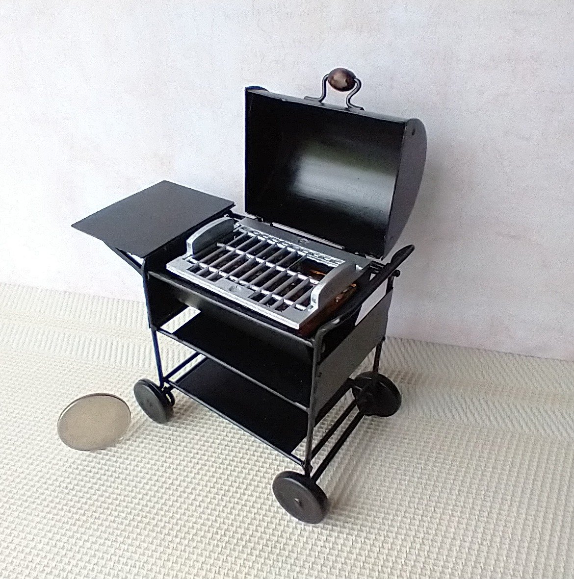1:12 Dollhouse BBQ grill (metal) with battery operated charcoal glowing / flickering insert Upgraded grate and enlarged left shelf for grilled goodies