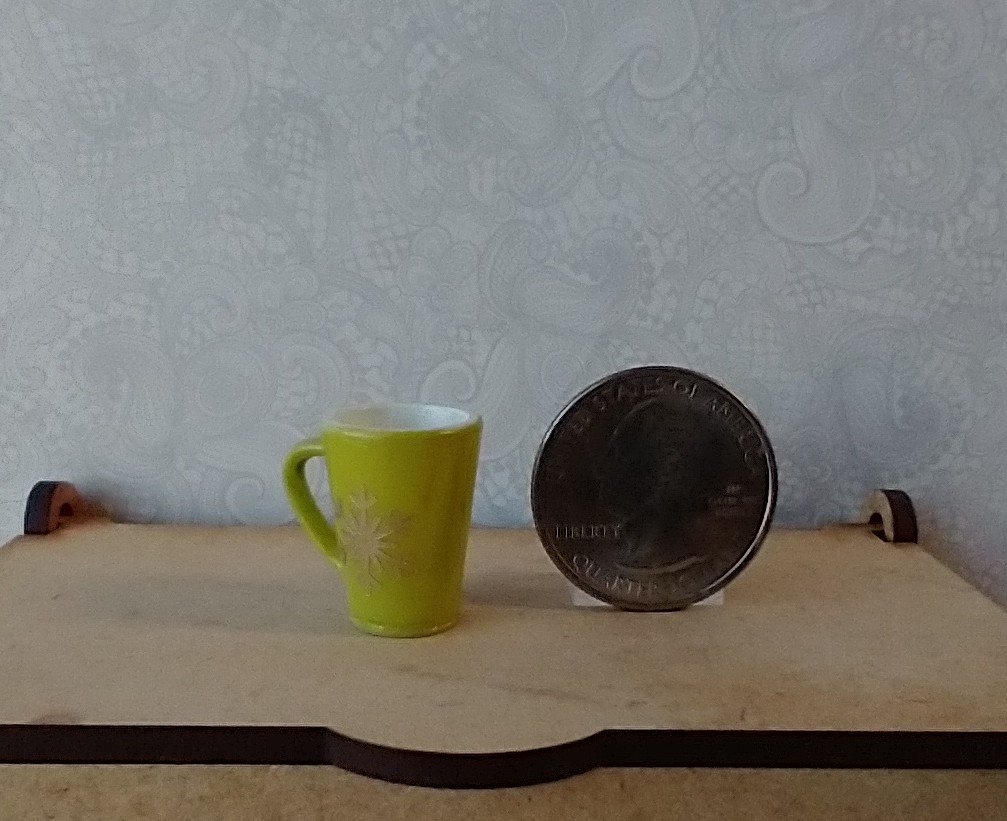 Play scale 1:6 or Barbie winter themed mug for 12-inch dolls REF Green with snowflake & Xmas tree