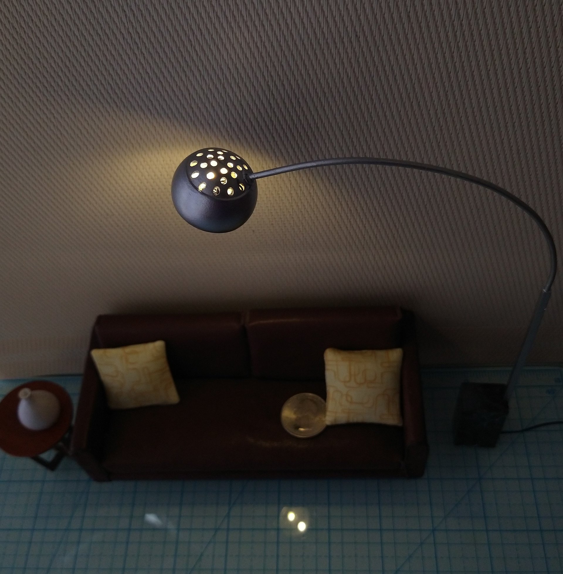 1:12 Dollhouse arc floor lamp with faux stone lamp base Mid century styled lamp Battery operated LED floor lamp on external wires