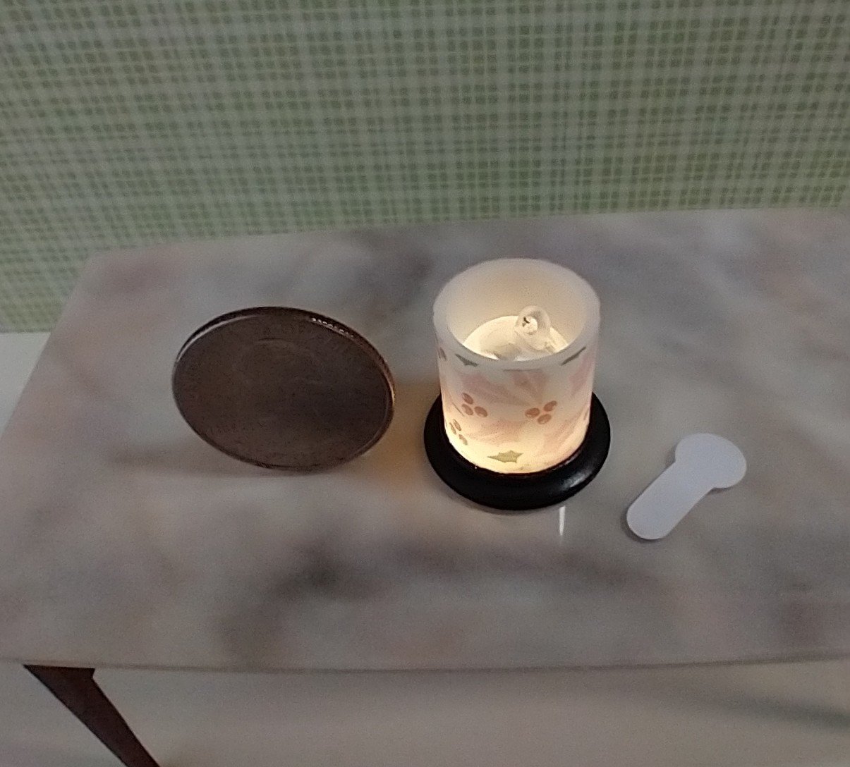 1:12 Dollhouse miniature fall candle sleeve or battery lighted candle holder REF Holly