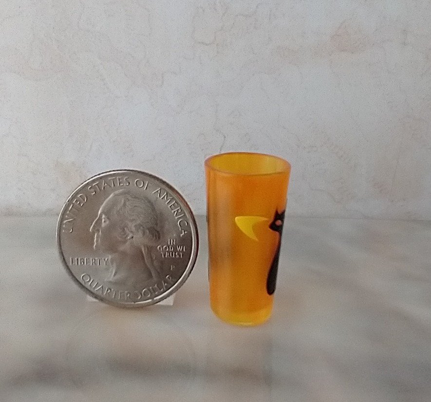 1:6 Play scale dollhouse miniature MCM themed tumbler with atomic cat and boomerang decals REF Orange