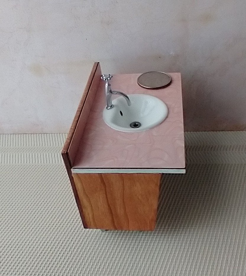 1:12 Dollhouse mid-century styled bath single sink vanity cabinet Angled cabinet undermount sink with backsplash and sliding doors