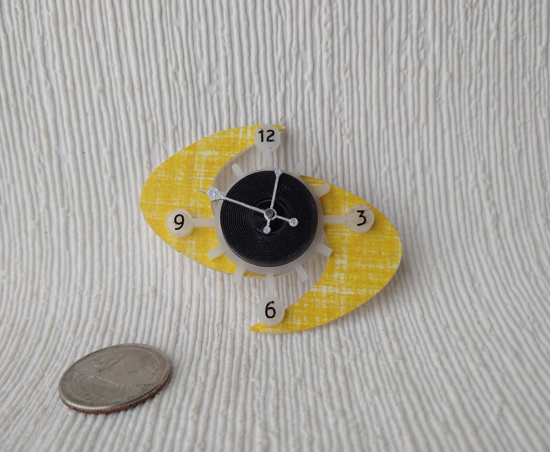 1:12 Dollhouse vinyl record yellow boomerang wall clock Mid-century modern themed wall clock with double boomerangs