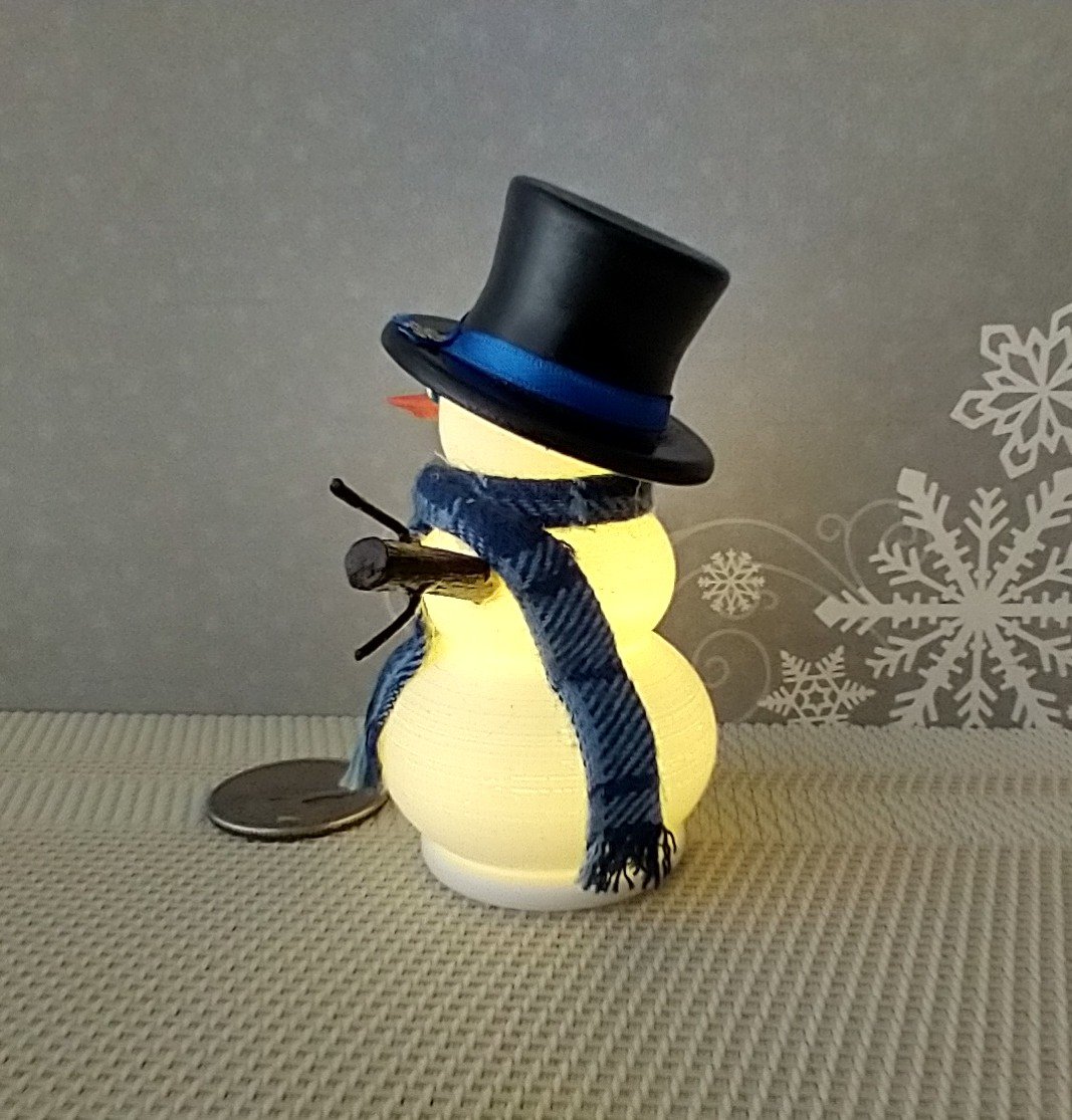 1:12 Dollhouse miniature light up snowman with removable hat Battery operated holiday decor REF Bluds plaid scarf