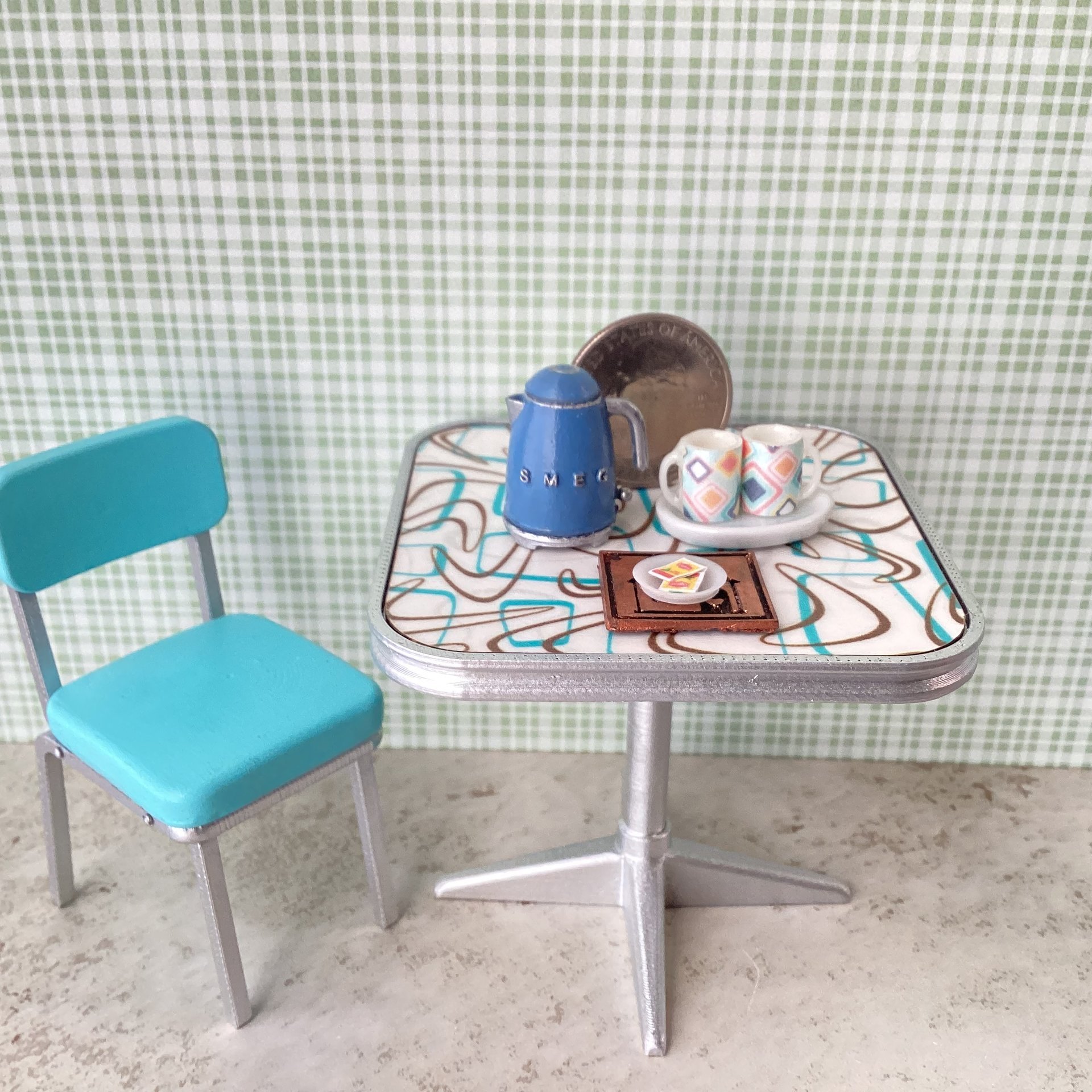 1:12 Dollhouse miniature retro style electric kettle - Non-working REF