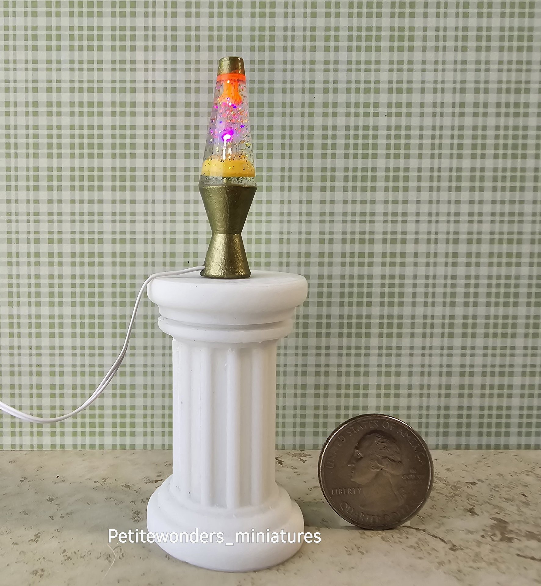 1:12 Dollhouse miniature retro lava lamp Battery operated LED table lamp MCM style with external wires REF Color changing LED Antique gold base