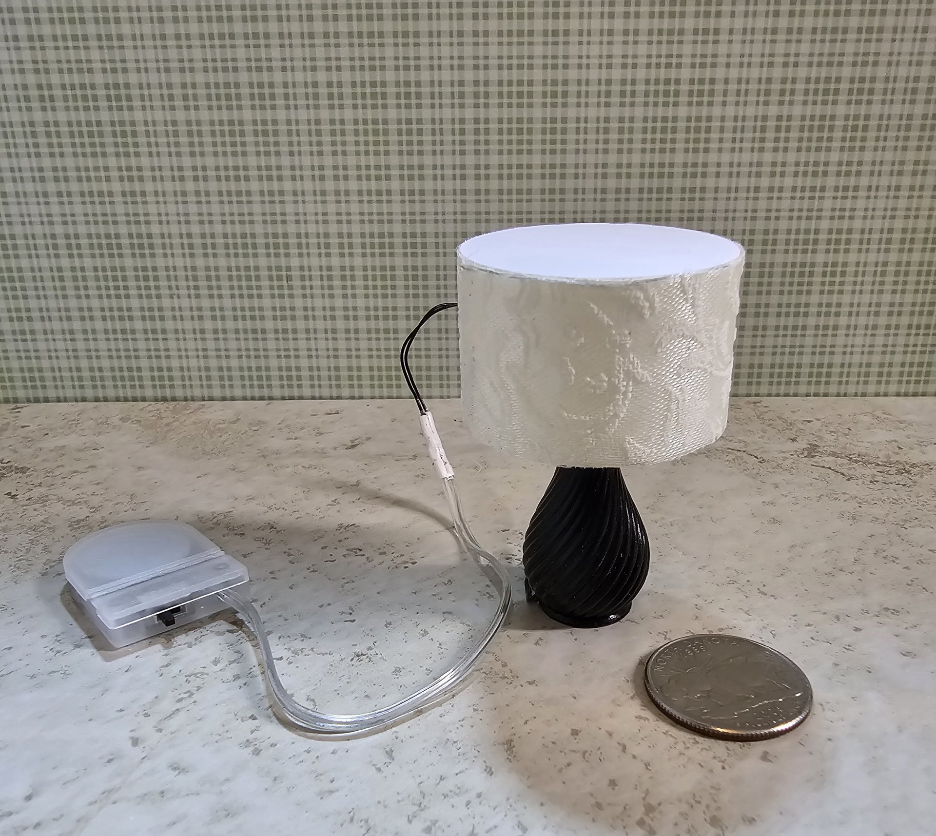 1:12 Dollhouse classic table lamp with a swirly textured vase Battery operated dollhouse lamp on external wires