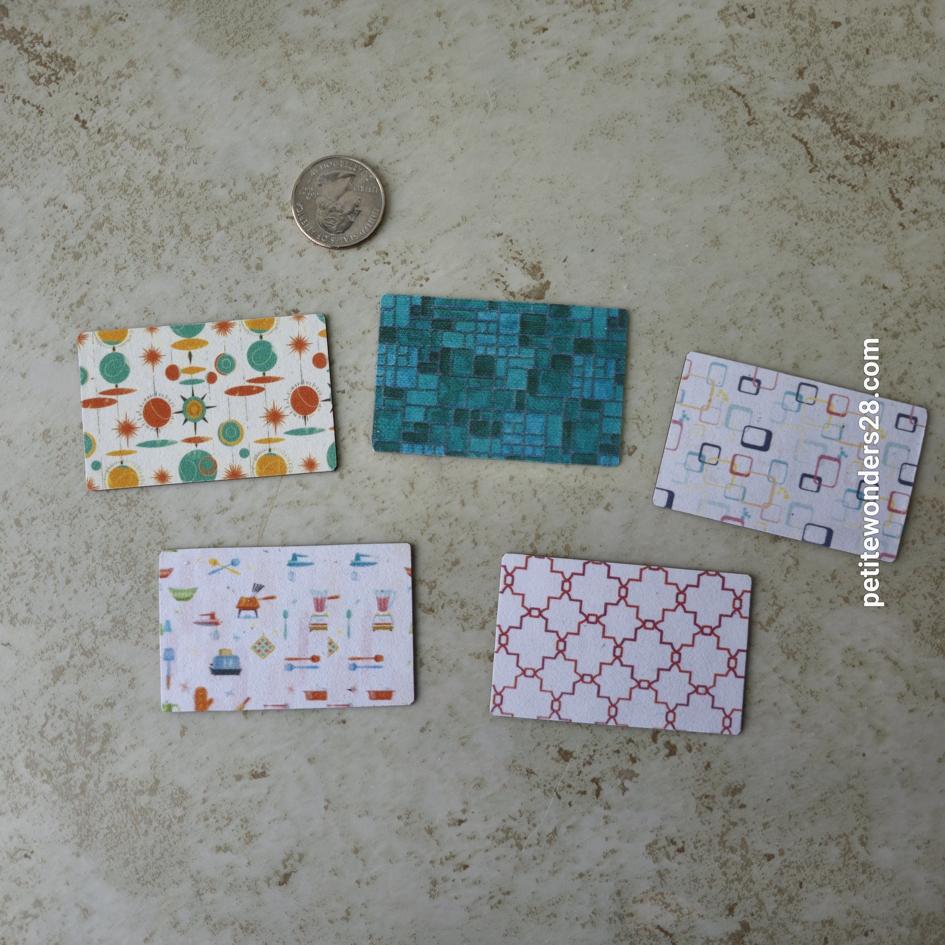 1:12 Dollhouse MCM-themed kitchen mats Price is for EACH Garbage bin sold separately