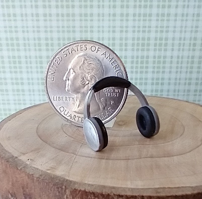 1:12 scale dollhouse HEADPHONE 