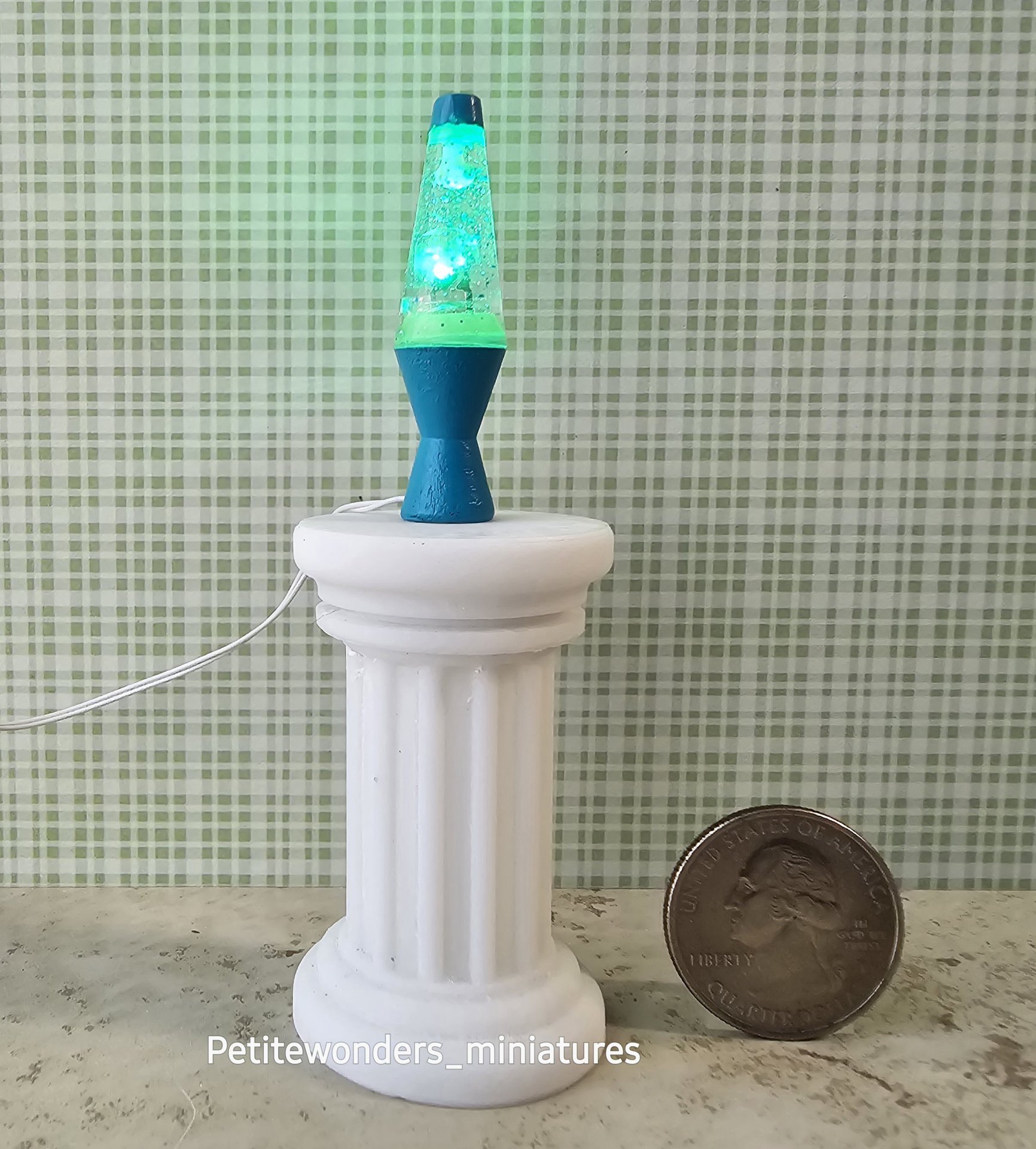 1:12 Dollhouse miniature retro lava lamp Battery operated LED table lamp MCM style with external wires REF Color changing LED 