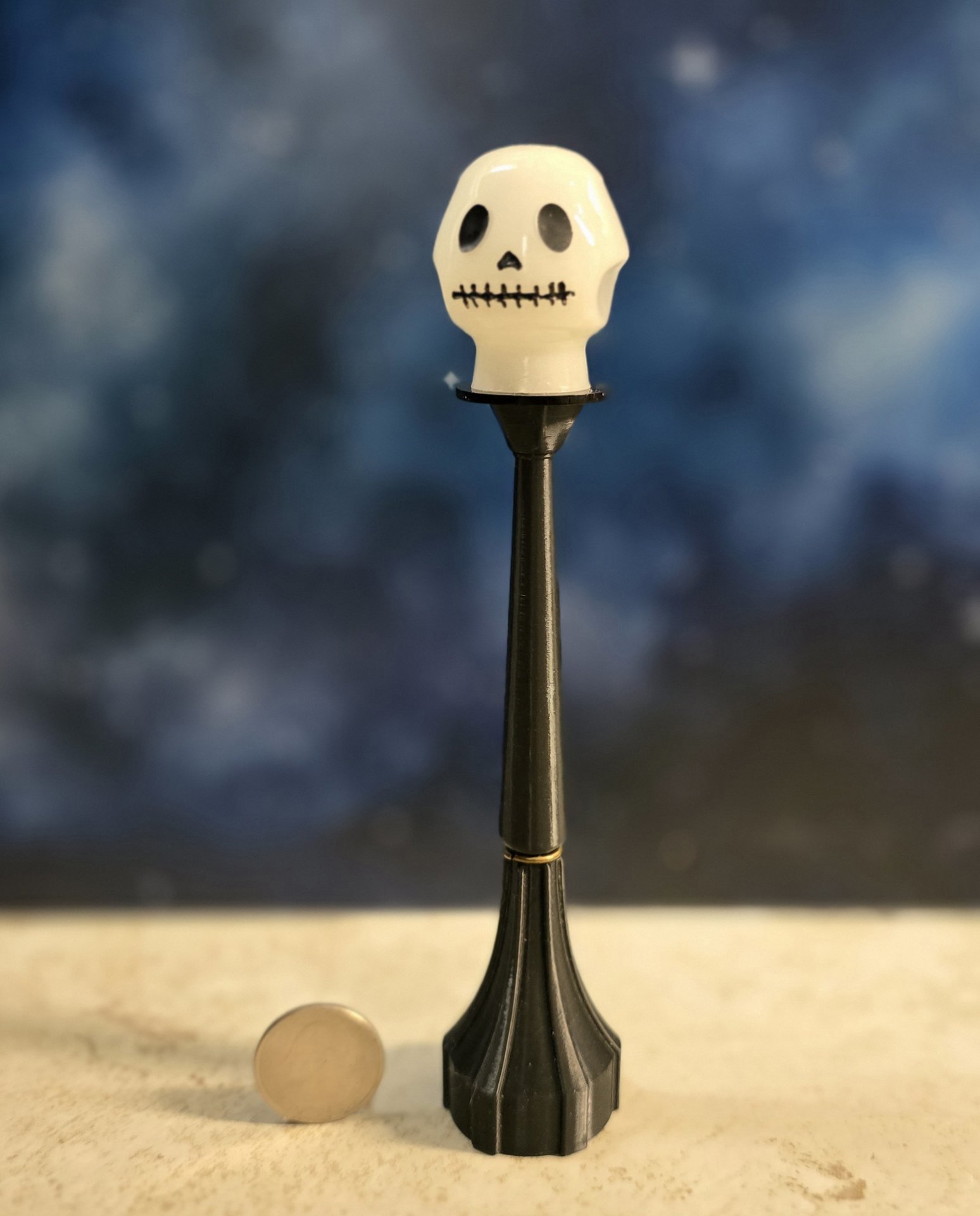 1:12 scale dollhouse battery lighted street lamp with removable skull shade No external wires REF Skull