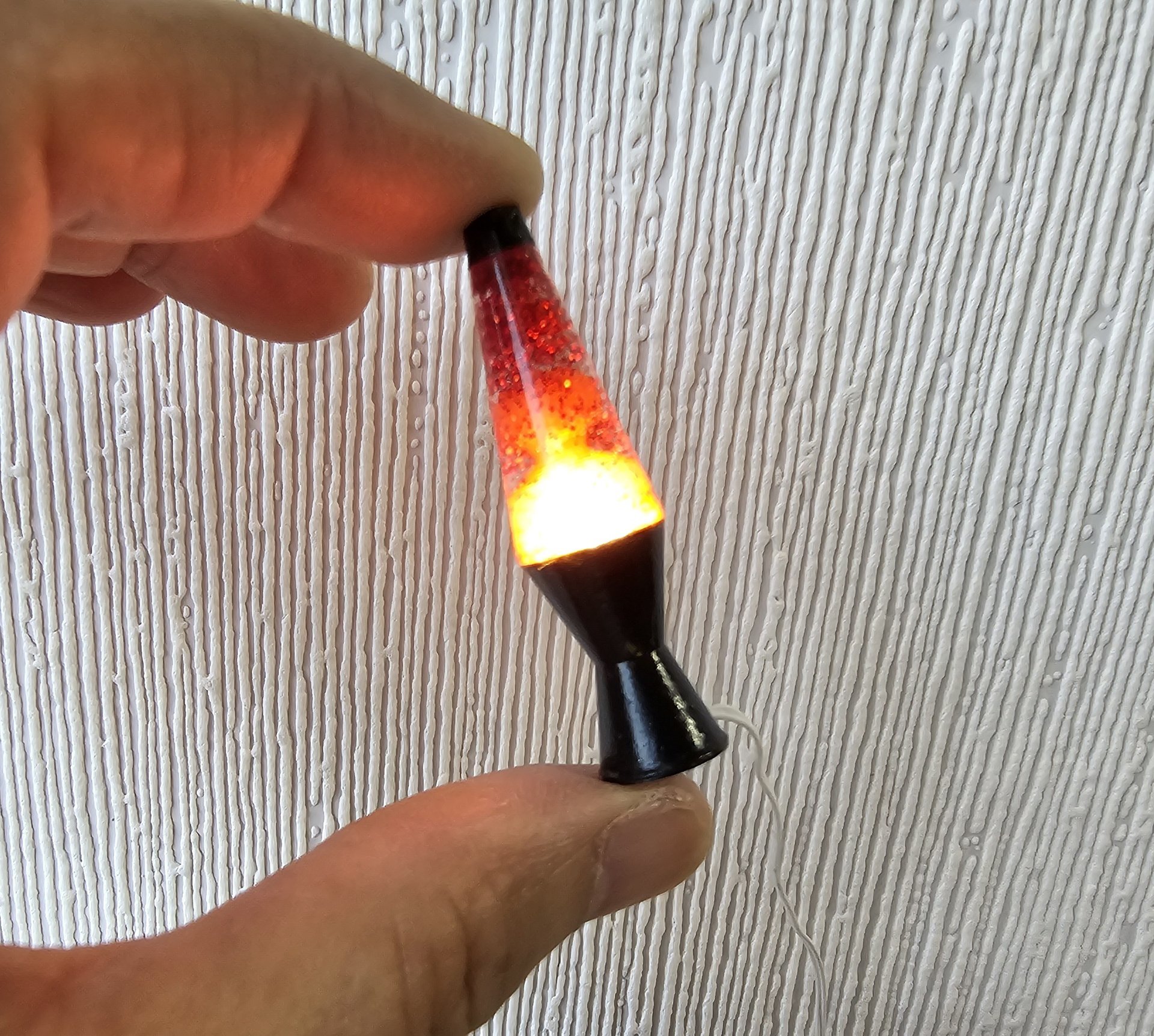 1:12 Dollhouse miniature retro lava lamp Battery operated LED table lamp MCM style with external wires REF Black base red resin