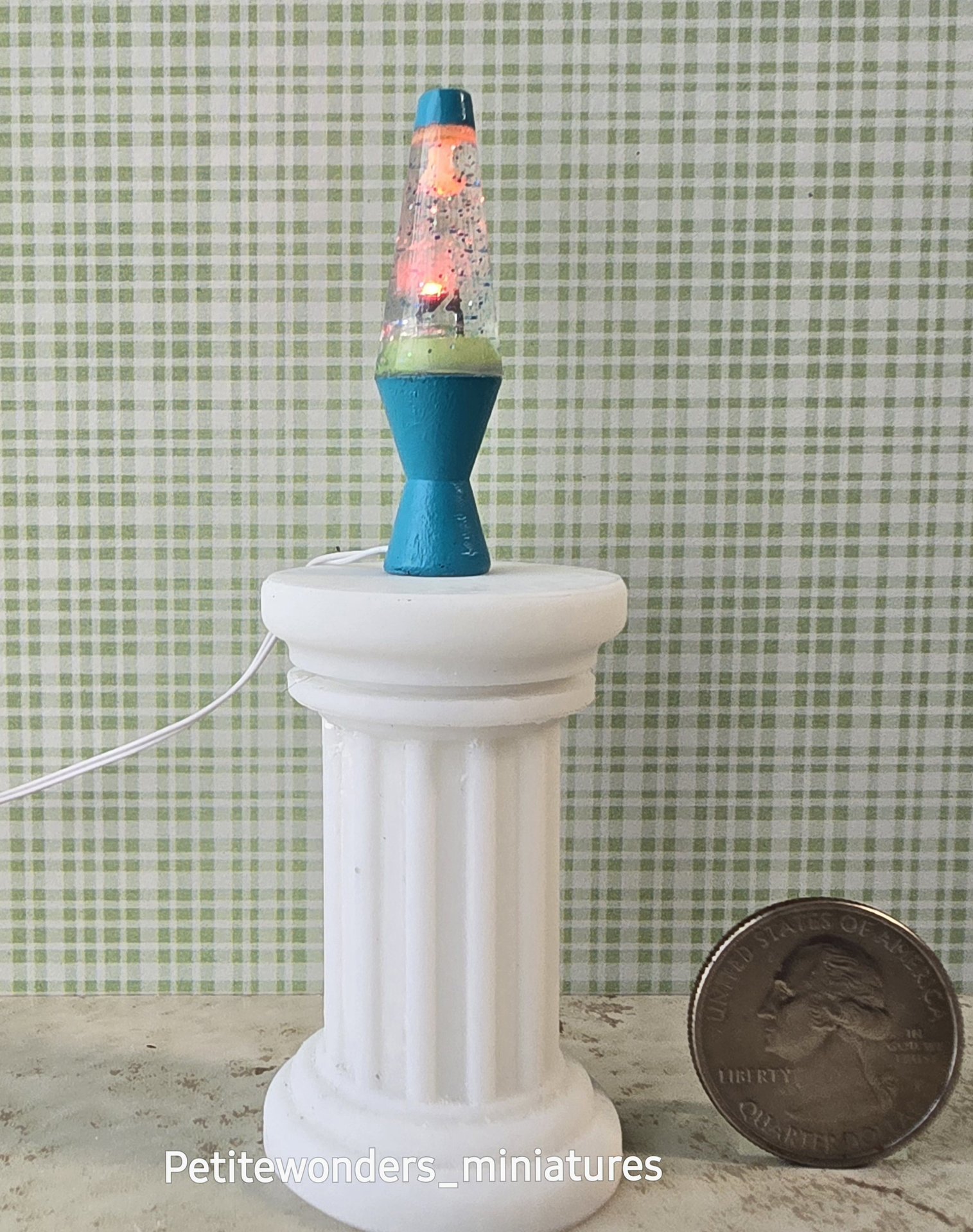 1:12 Dollhouse miniature retro lava lamp Battery operated LED table lamp MCM style with external wires REF Color changing LED 