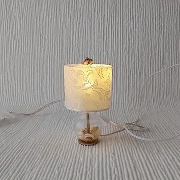 1:12 Dollhouse battery operated table lamp with seashells in glass vase and a seashell finial