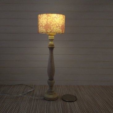 1:12 Dollhouse miniature classic floor lamp with drum shade and candlestick styled post Battery operated with external wires REF Red