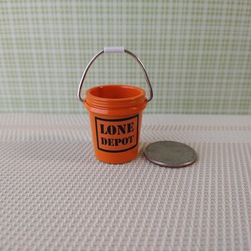 1:12 Dollhouse miniature all-purpose bucket equivalent to home center 5-gallon plastic bucket REF Orange