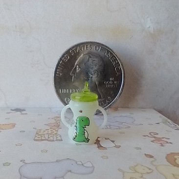 1:12 Dollhouse miniature sippy cup with easy grip handles Dinos decals REF Translucent green lid
