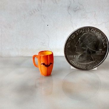 1:12 Dollhouse miniature pumpkin mug with surface ridges and bat decals REF Bats