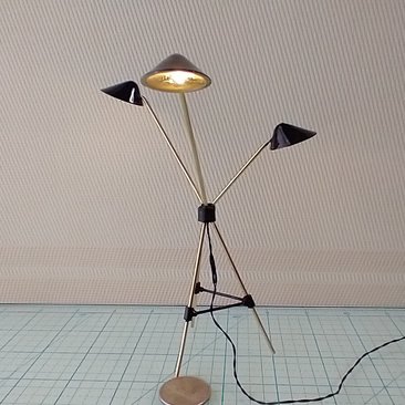 1:12 Dollhouse mid-century styled curvilinear floor lamps MCM 3-light tripod lamp Battery operated LED miniature lamp