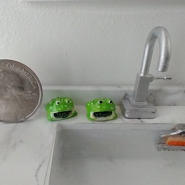 1:12 Dollhouse miniature kitchen frog scrubby holder or sponge holder PRICE is for ONE unit