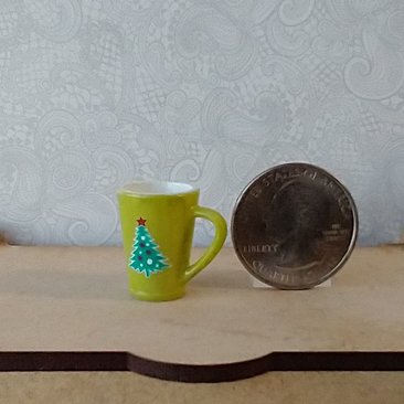 Play scale 1:6 or Barbie winter themed mug for 12-inch dolls REF Green with snowflake & Xmas tree