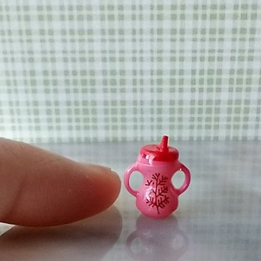 Dollhouse miniature holiday-themed sippy cup with easy grip handles REF Pink body, acorn, snowflake pattern