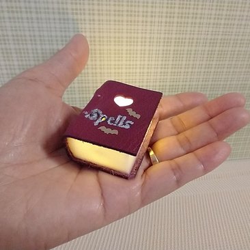 Mini leather bound book of love spells Battery lighted Halloween spell book Halloween decor REF Light burgundy