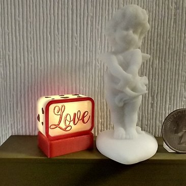 1:12 Dollhouse LOVE light box Battery operated Valentine's decor All-season lighted box No external wires REF Glow-in-the-dark box frame