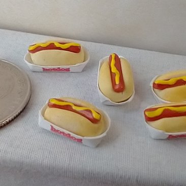 1:12 Dollhouse handcrafted hotdog and bun with mustard in paper plate marked "hotdog" so your mini friend knows what s/he will be eating Price is for ONE unit