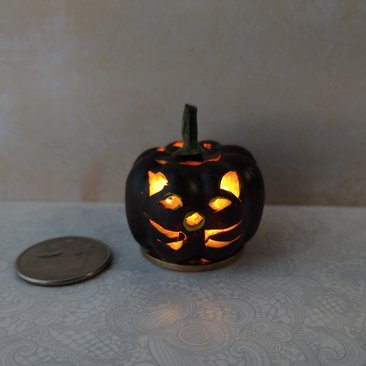 Battery operated miniature light up Jack-O-Lantern Pumpkin LED light for Halloween No external wires REF Black cat