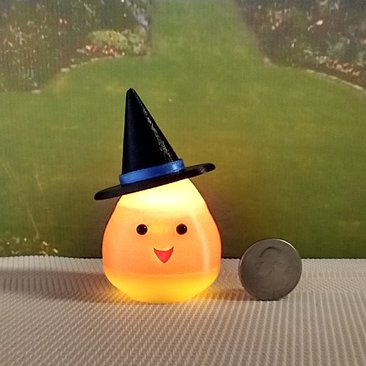 Dollhouse miniature lighted candy corn witch Battery operated Halloween decor for 1:12 or play scale REF Blue hat trim
