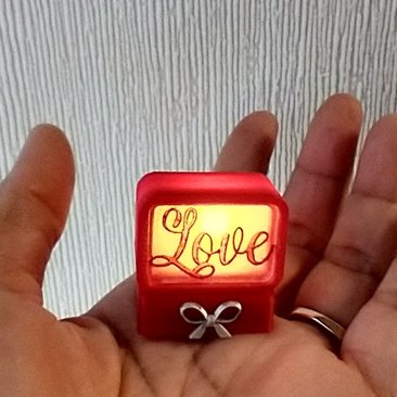 1:12 Dollhouse LOVE light box Battery operated Valentine's decor All-season lighted box No external wires REF Red box frame