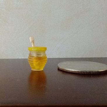 1:12 Dollhouse clear beehive honey jar with immersed wooden dipper and removable yellow lid REF Yellow lid