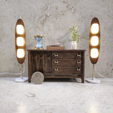 1:12 Dollhouse mid-century modern inspired surfboard shaped floor lamp Battery operated LED lamp with 3 shades and external wires Price is for EACH