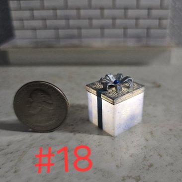 1-inch scale dollhouse miniature light up Christmas gift box Battery lighted gift box for mini holiday scene REF #18 Silver lid + snow flakes blue bground